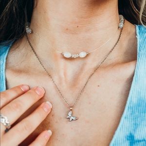 Brooklyn & Bailey - Brooklyn’s choker necklace